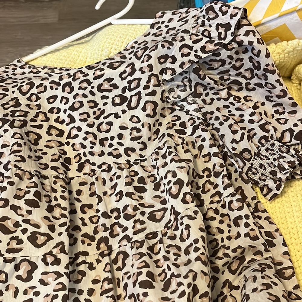 Women’s leopard baby doll top